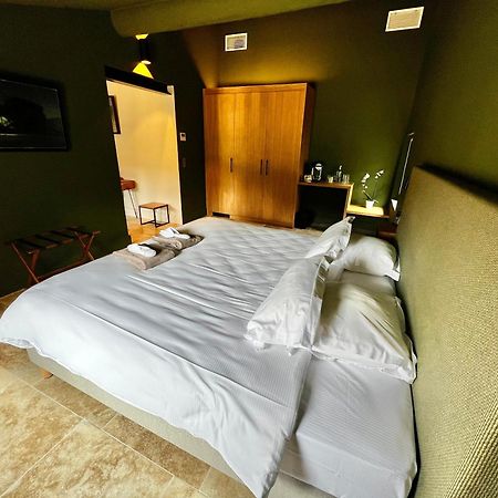 Hotel La Bastide D'Eygalieres מראה חיצוני תמונה