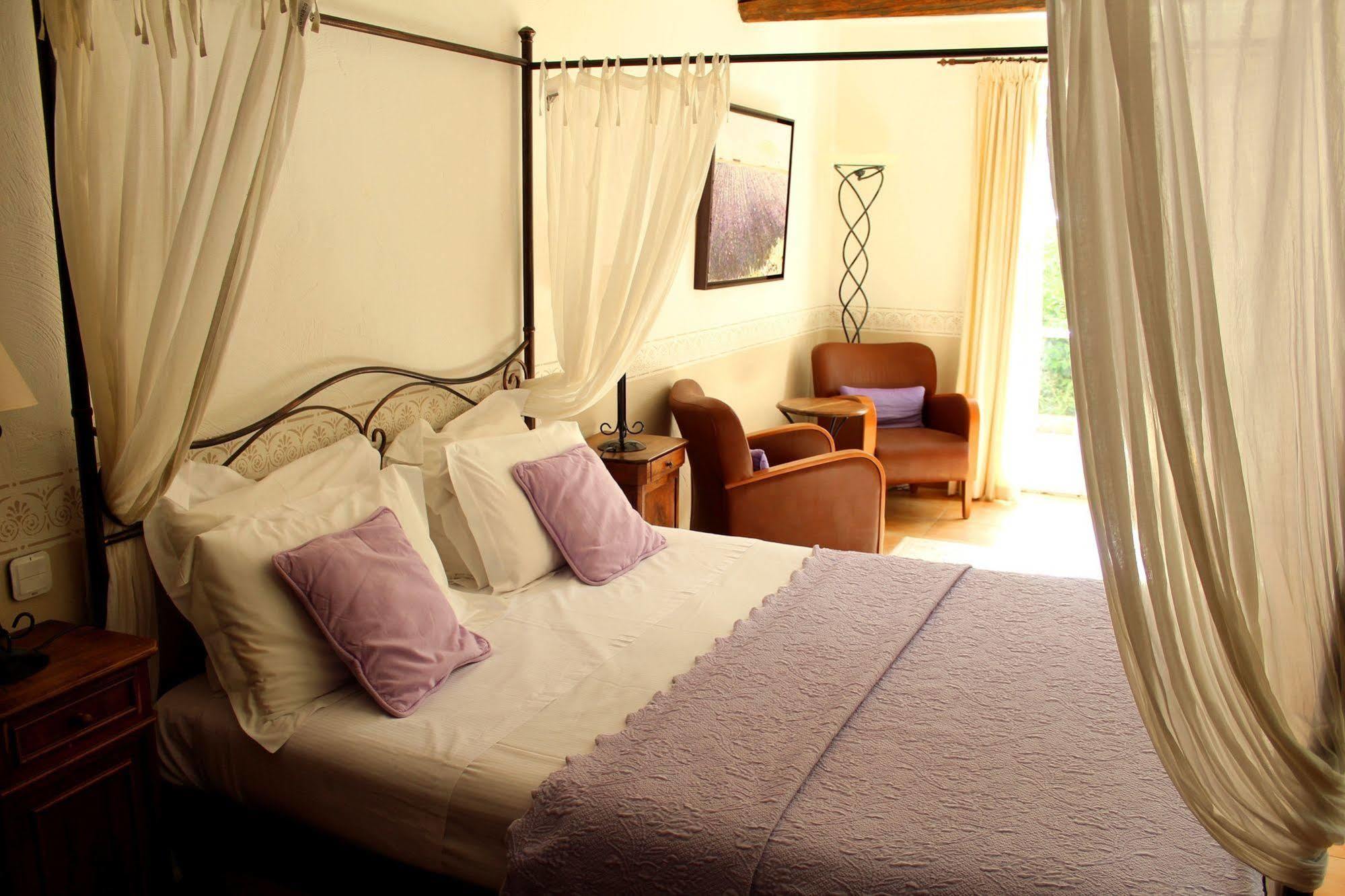 Hotel La Bastide D'Eygalieres מראה חיצוני תמונה