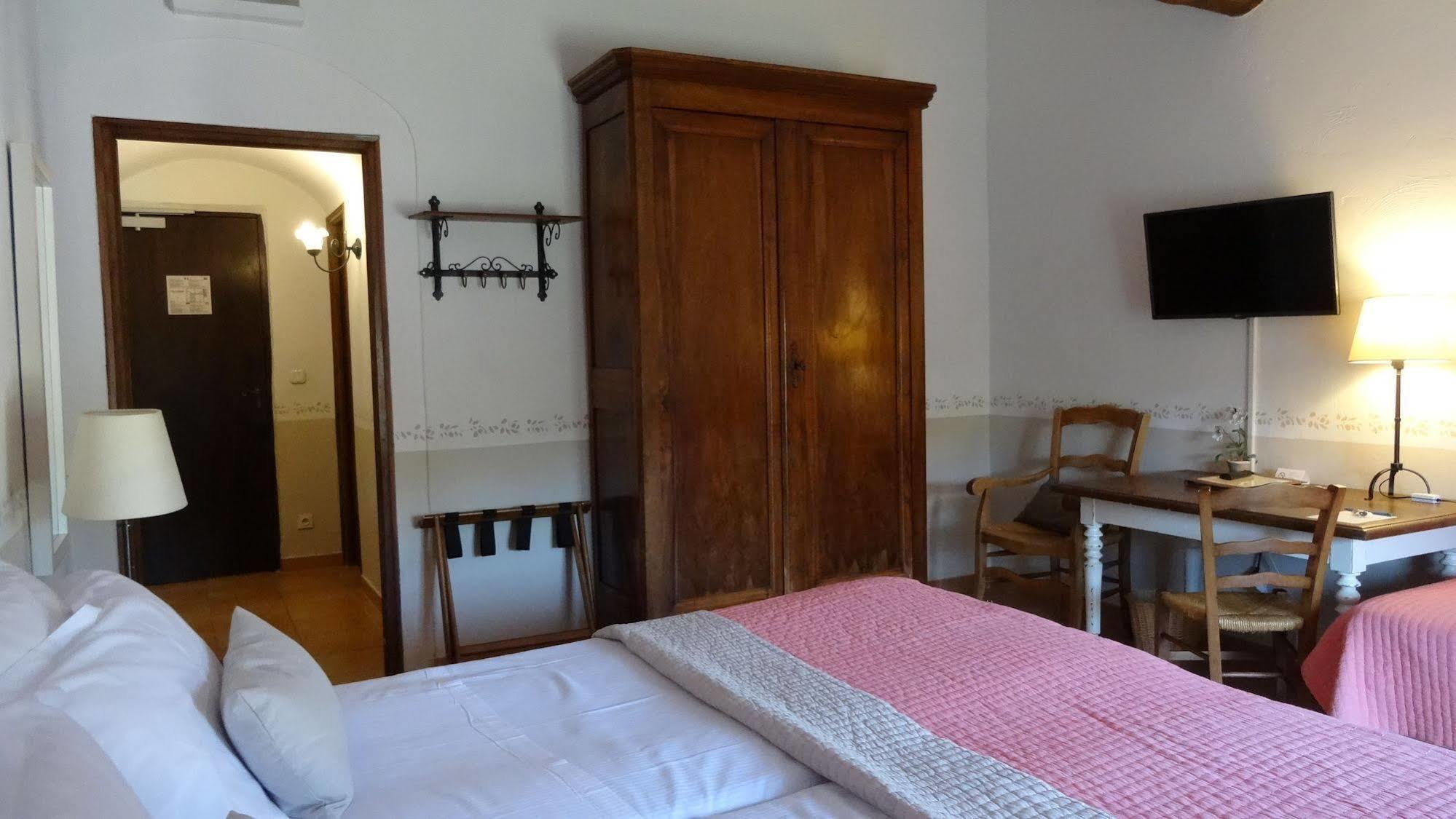 Hotel La Bastide D'Eygalieres מראה חיצוני תמונה